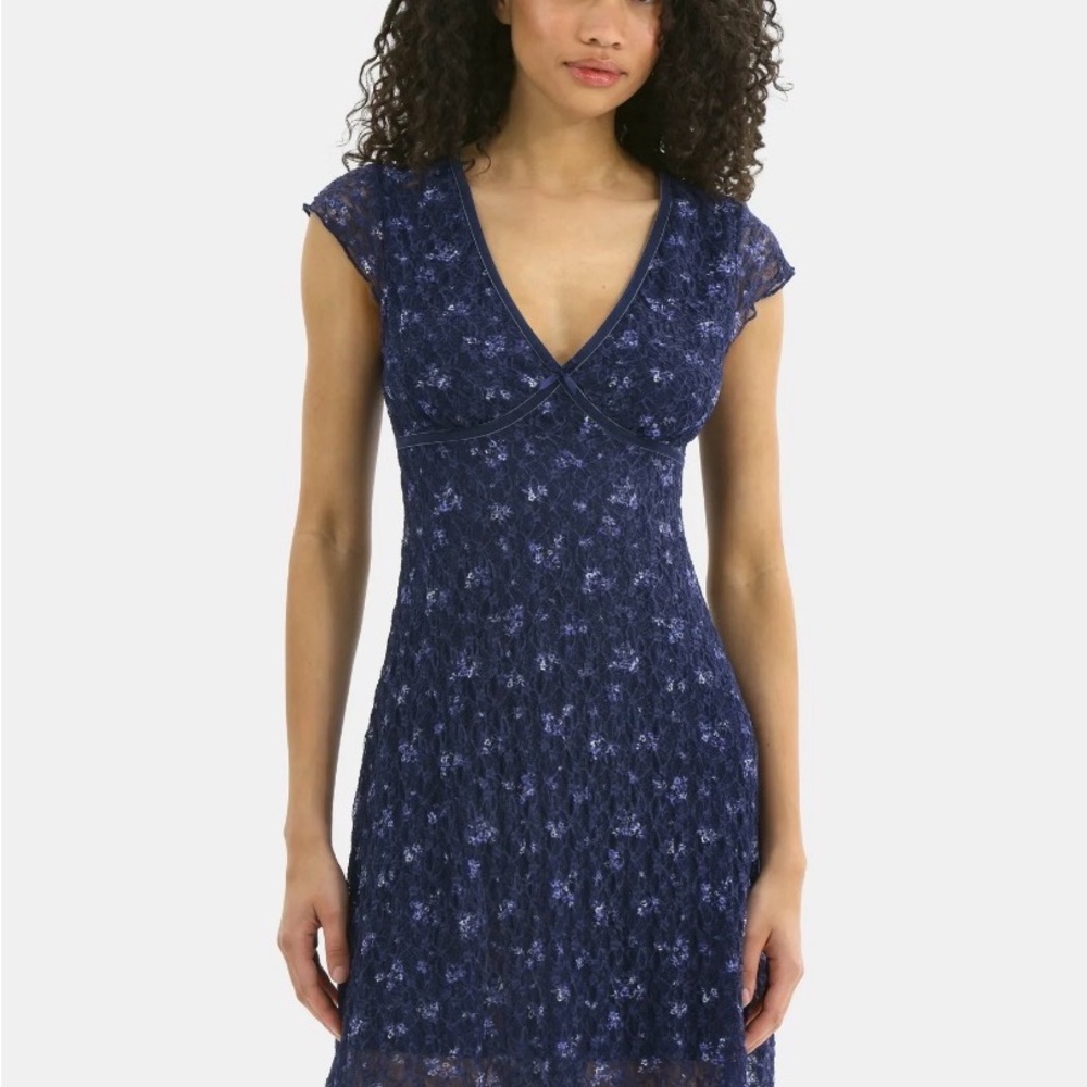 No Boundaries Lace Mini Dress XS 0-2 Navy Blue V Neck Cap Sleeve Fit & Flare